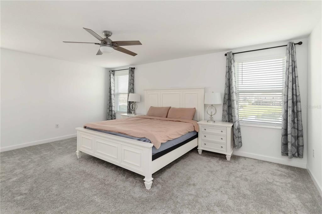 待售: $574,000 (5 贝兹, 3 浴室, 3239 平方英尺)