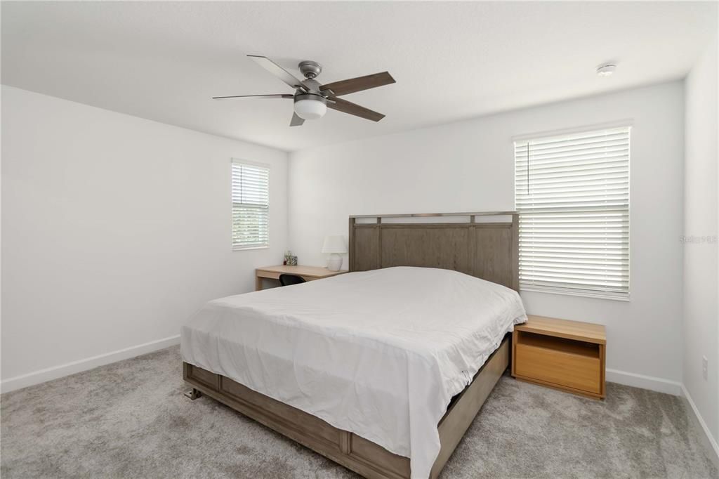 待售: $574,000 (5 贝兹, 3 浴室, 3239 平方英尺)