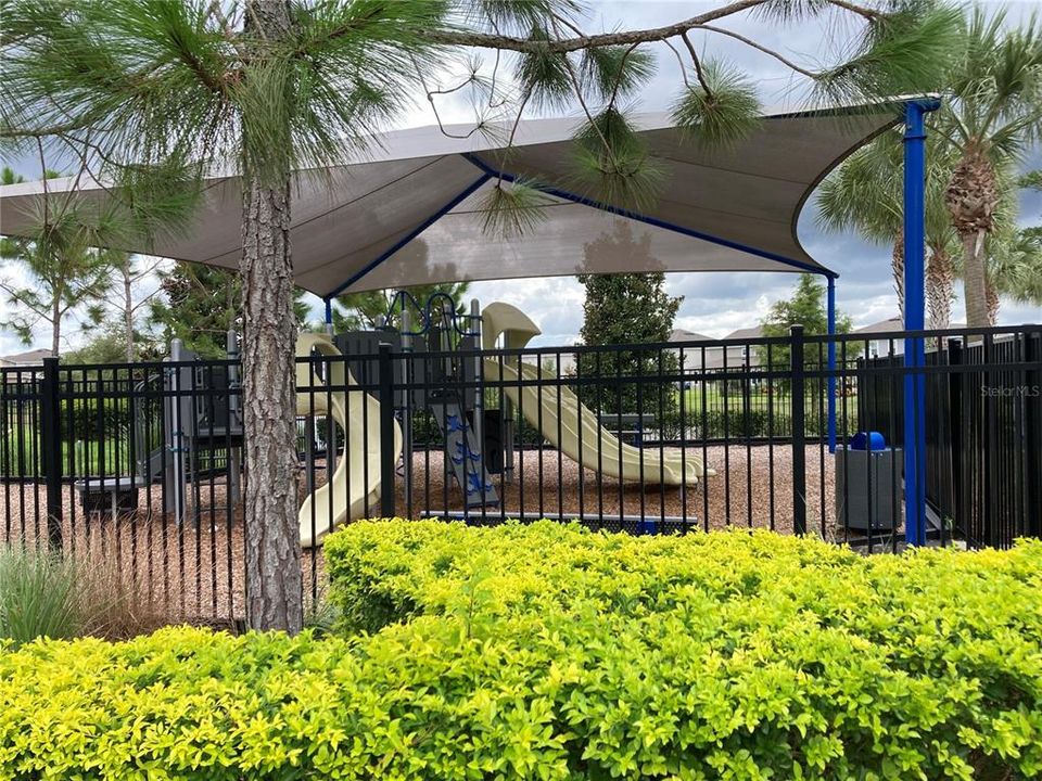 待售: $574,000 (5 贝兹, 3 浴室, 3239 平方英尺)