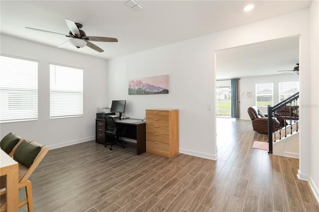 待售: $574,000 (5 贝兹, 3 浴室, 3239 平方英尺)