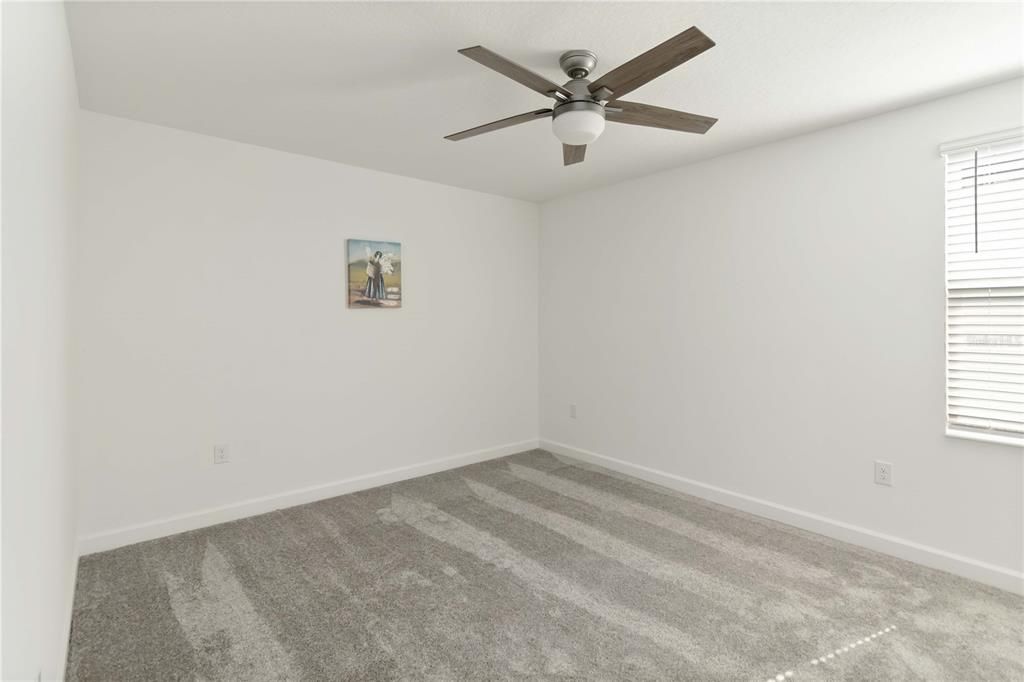 待售: $574,000 (5 贝兹, 3 浴室, 3239 平方英尺)