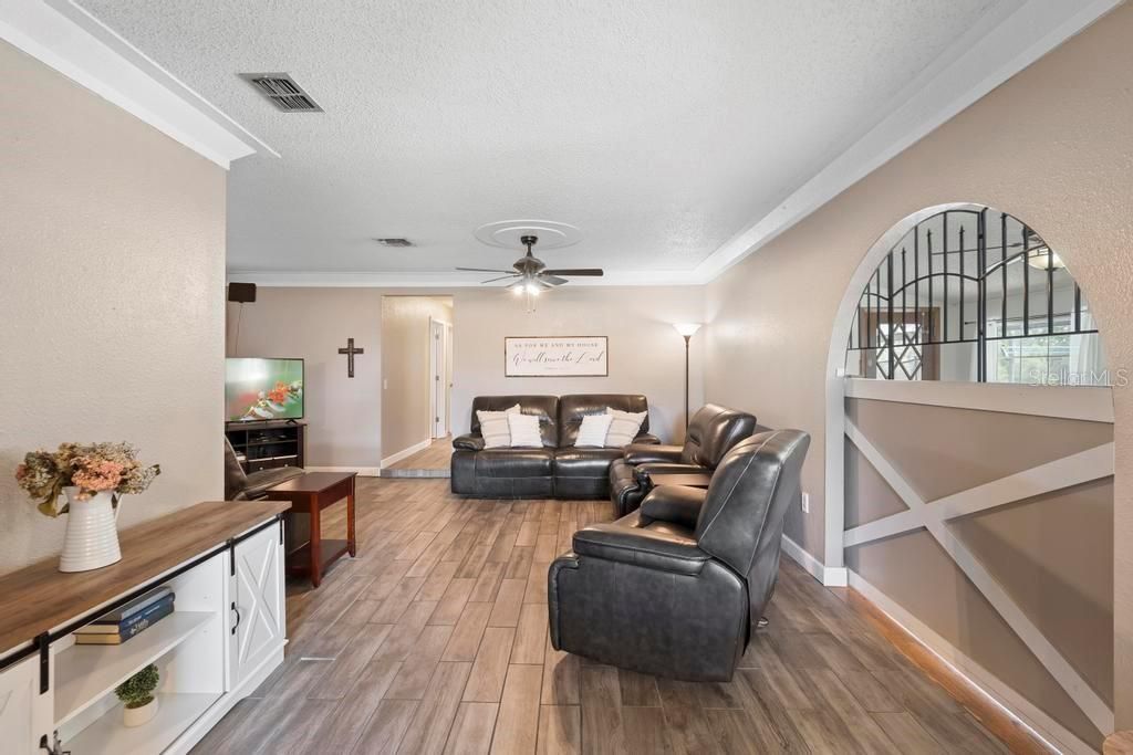 Active With Contract: $609,000 (4 beds, 2 baths, 1985 Square Feet)