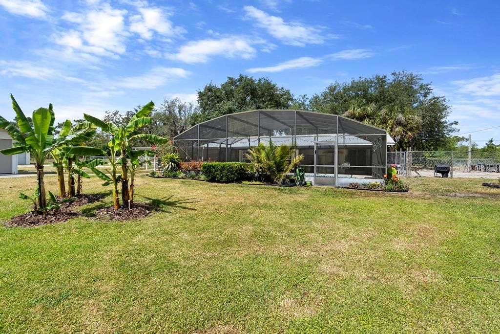 Active With Contract: $609,000 (4 beds, 2 baths, 1985 Square Feet)