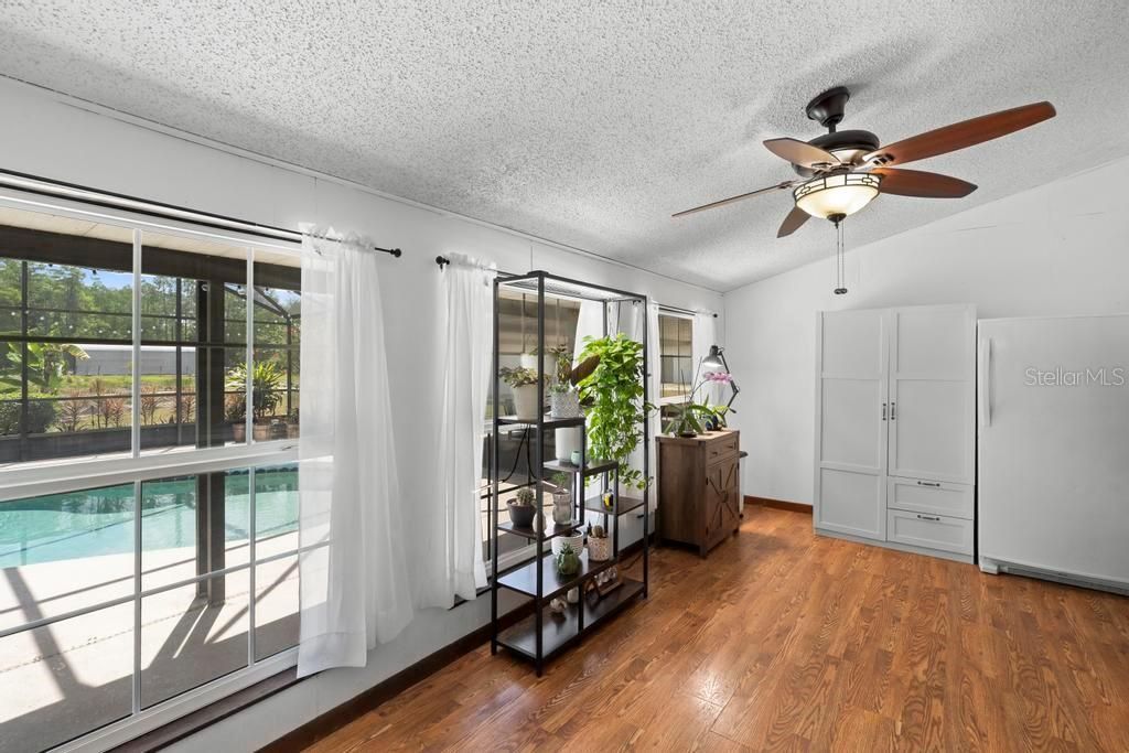 Active With Contract: $609,000 (4 beds, 2 baths, 1985 Square Feet)