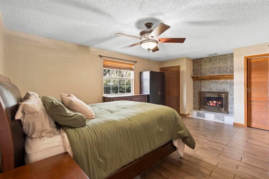 Active With Contract: $609,000 (4 beds, 2 baths, 1985 Square Feet)