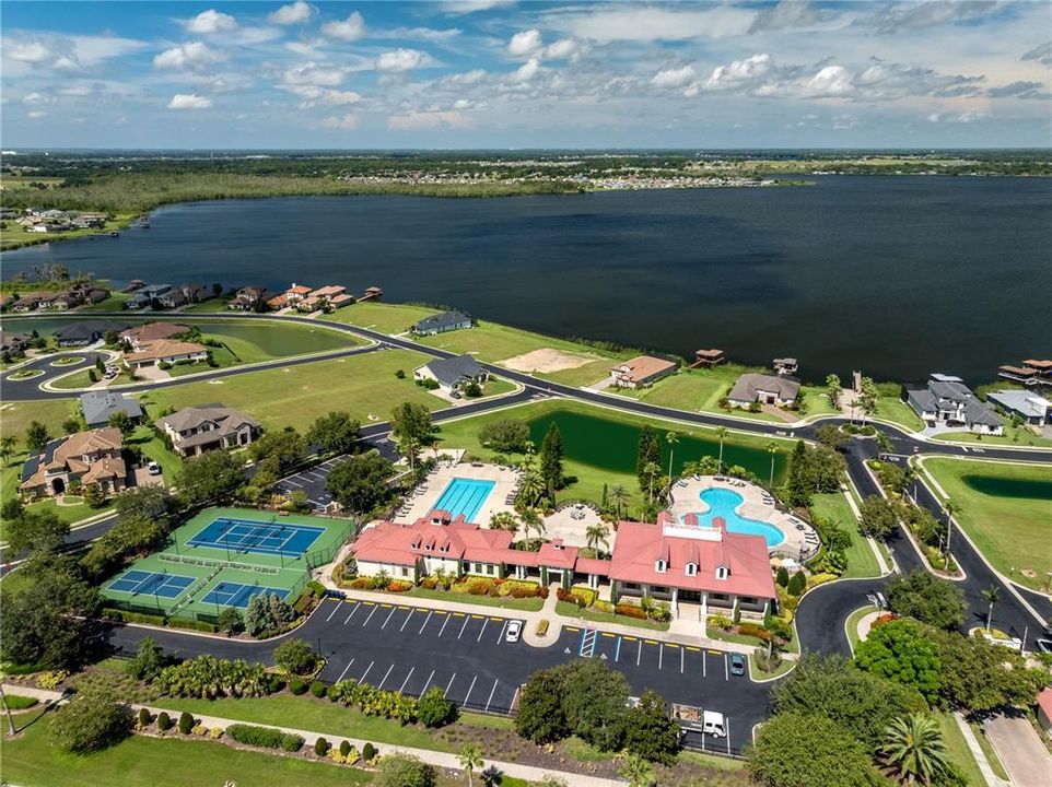 待售: $100,000 (0.27 acres)