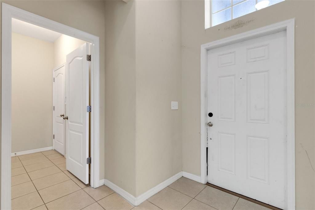 Active With Contract: $255,000 (3 beds, 2 baths, 1533 Square Feet)