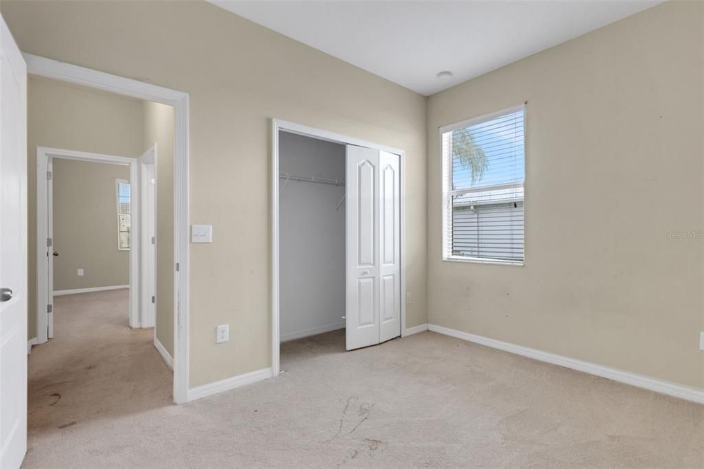 Active With Contract: $255,000 (3 beds, 2 baths, 1533 Square Feet)