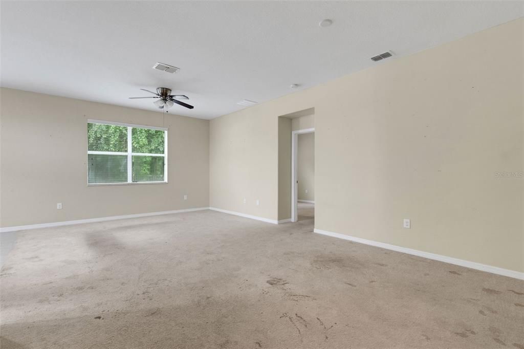 Active With Contract: $255,000 (3 beds, 2 baths, 1533 Square Feet)