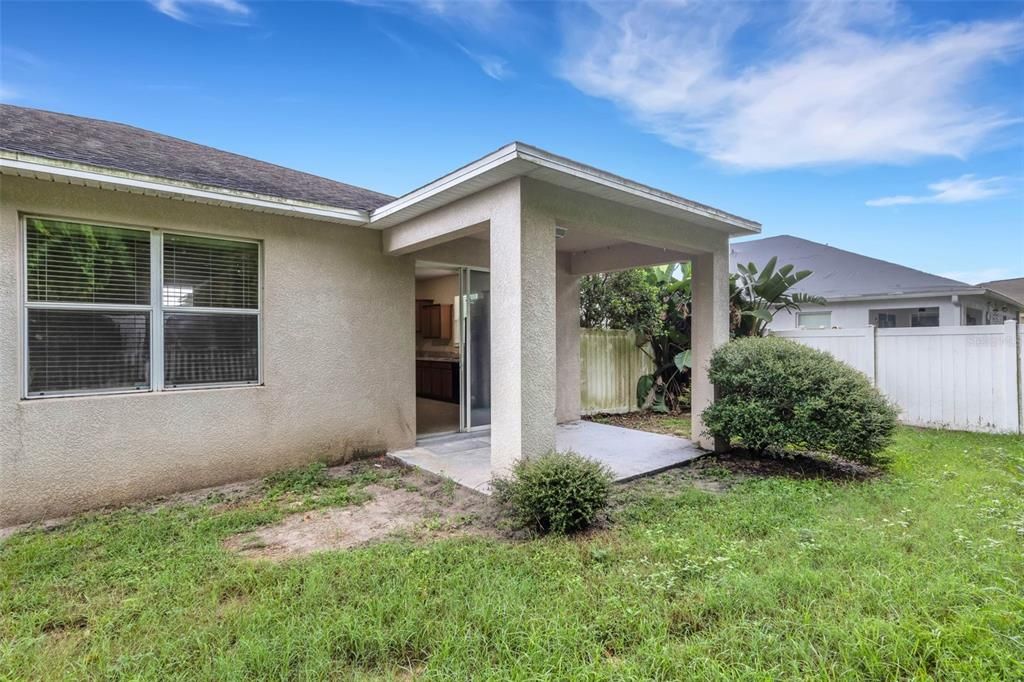 Active With Contract: $255,000 (3 beds, 2 baths, 1533 Square Feet)