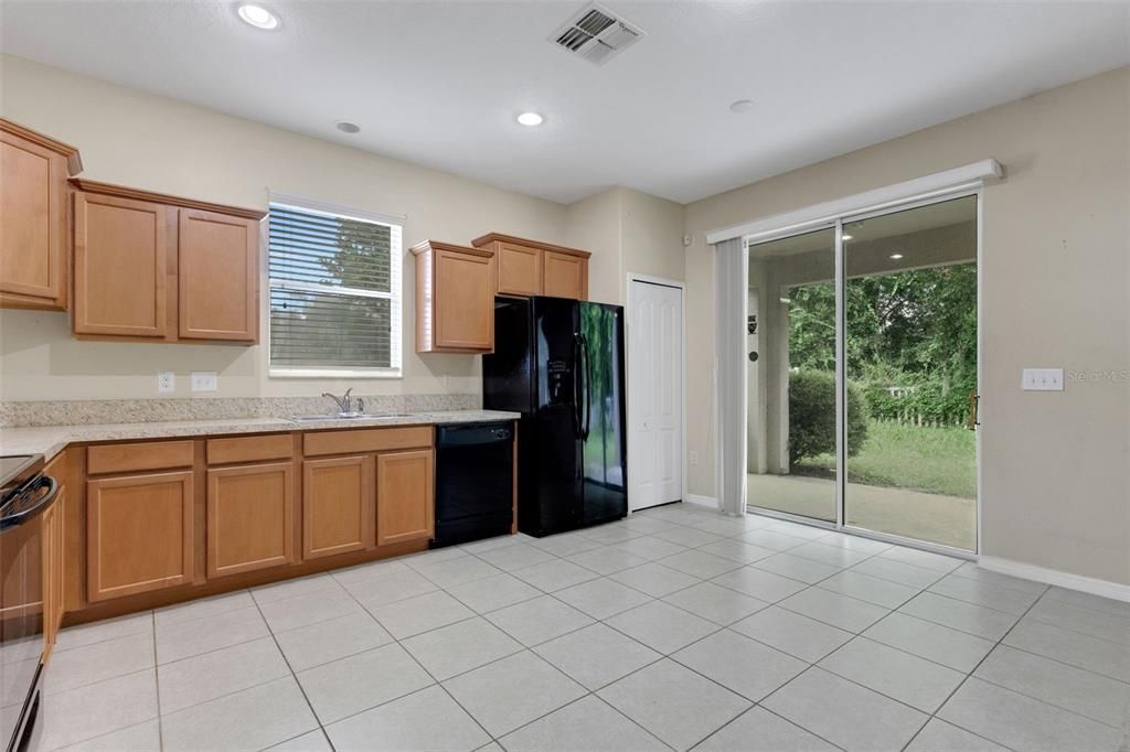 Active With Contract: $255,000 (3 beds, 2 baths, 1533 Square Feet)