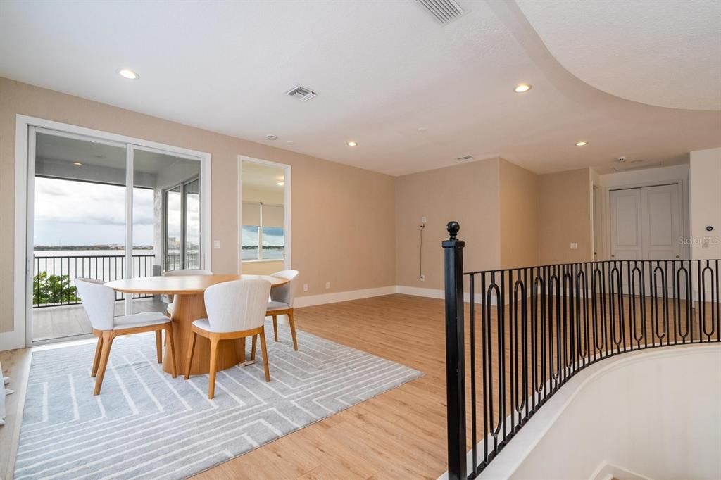 For Sale: $2,744,999 (5 beds, 5 baths, 6244 Square Feet)