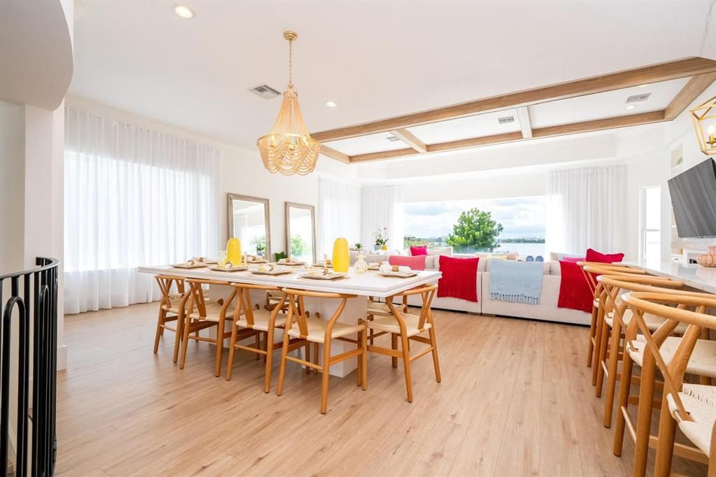 For Sale: $2,744,999 (5 beds, 5 baths, 6244 Square Feet)