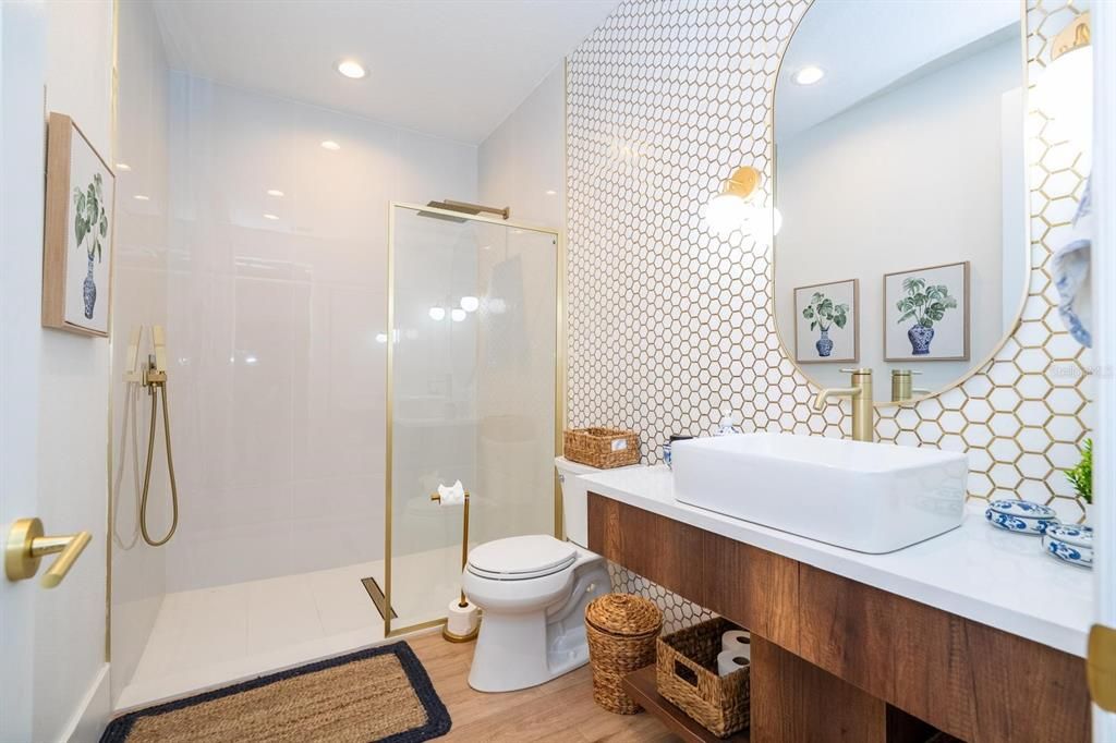 For Sale: $2,744,999 (5 beds, 5 baths, 6244 Square Feet)