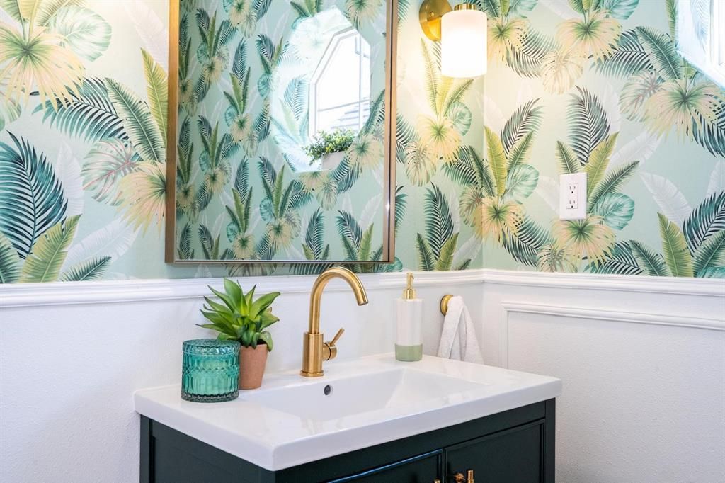 For Sale: $2,744,999 (5 beds, 5 baths, 6244 Square Feet)