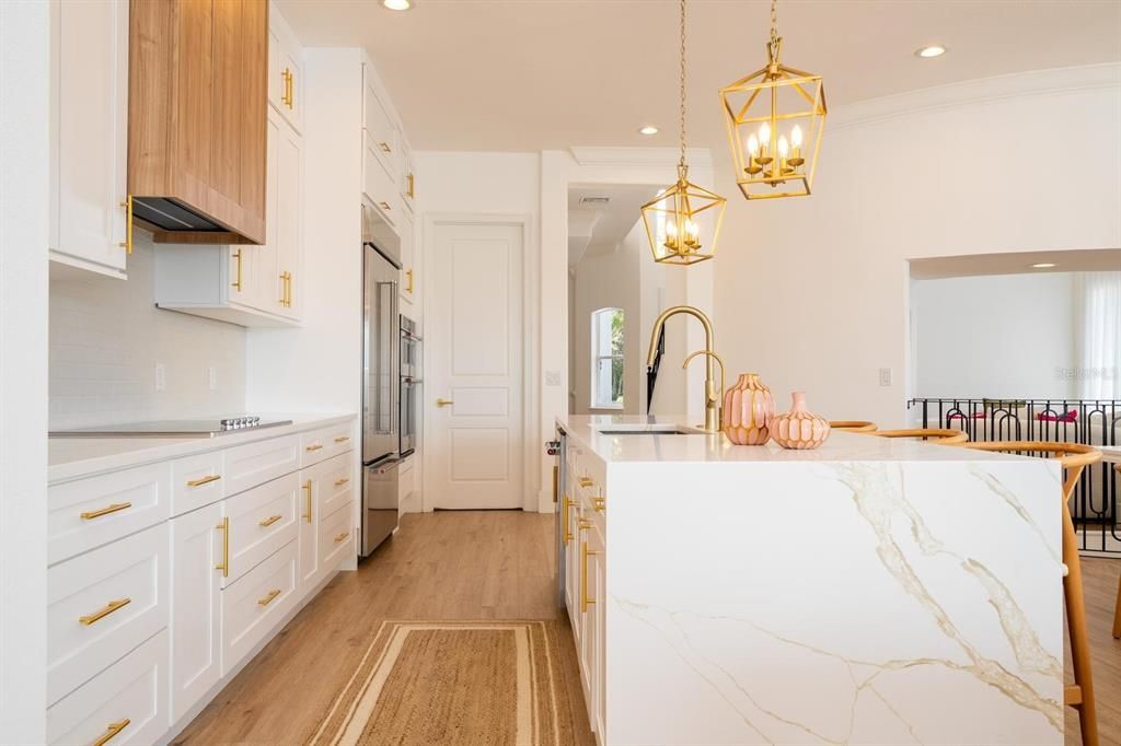 For Sale: $2,744,999 (5 beds, 5 baths, 6244 Square Feet)