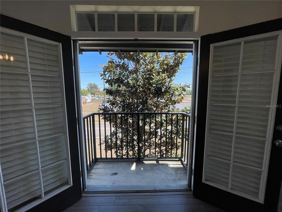 Activo con contrato: $2,095 (2 camas, 2 baños, 1248 Pies cuadrados)