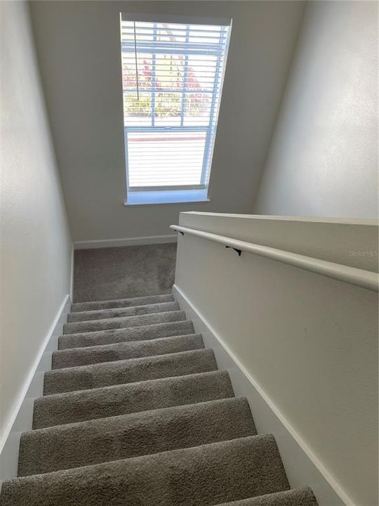 Activo con contrato: $2,095 (2 camas, 2 baños, 1248 Pies cuadrados)