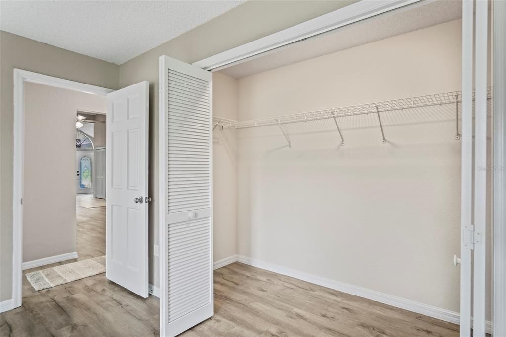 待售: $420,000 (3 贝兹, 2 浴室, 2226 平方英尺)