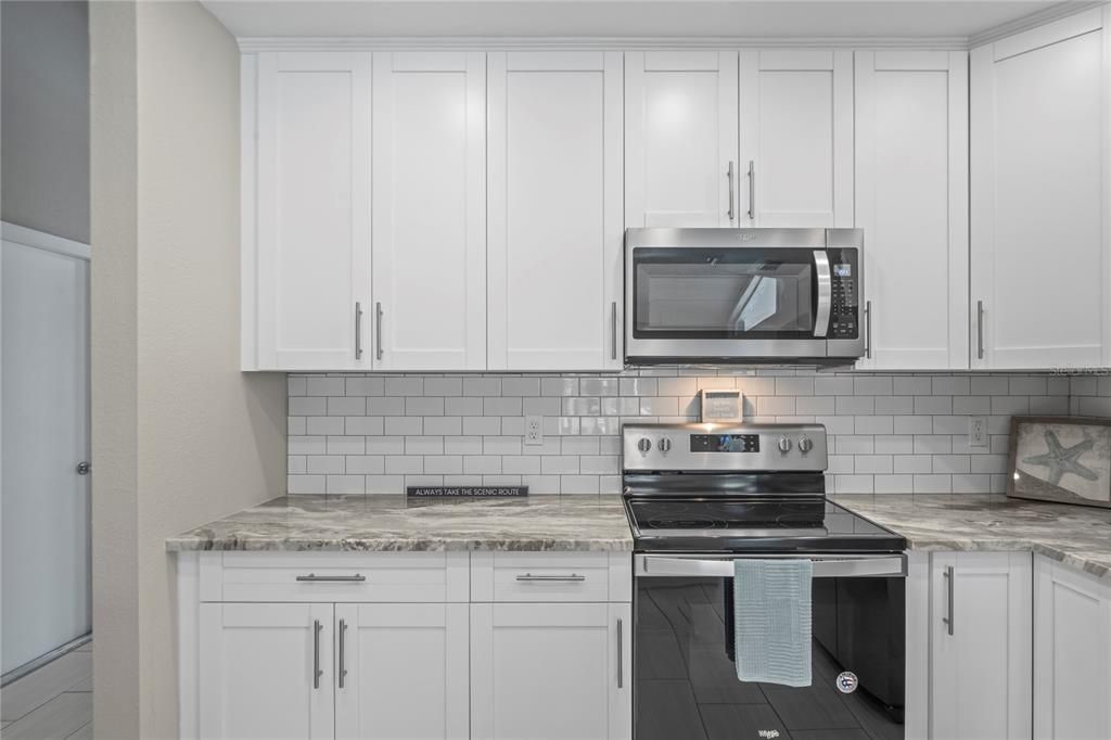 待售: $420,000 (3 贝兹, 2 浴室, 2226 平方英尺)