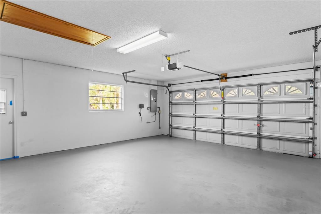 待售: $420,000 (3 贝兹, 2 浴室, 2226 平方英尺)