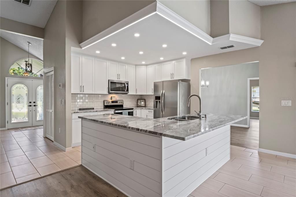 待售: $420,000 (3 贝兹, 2 浴室, 2226 平方英尺)