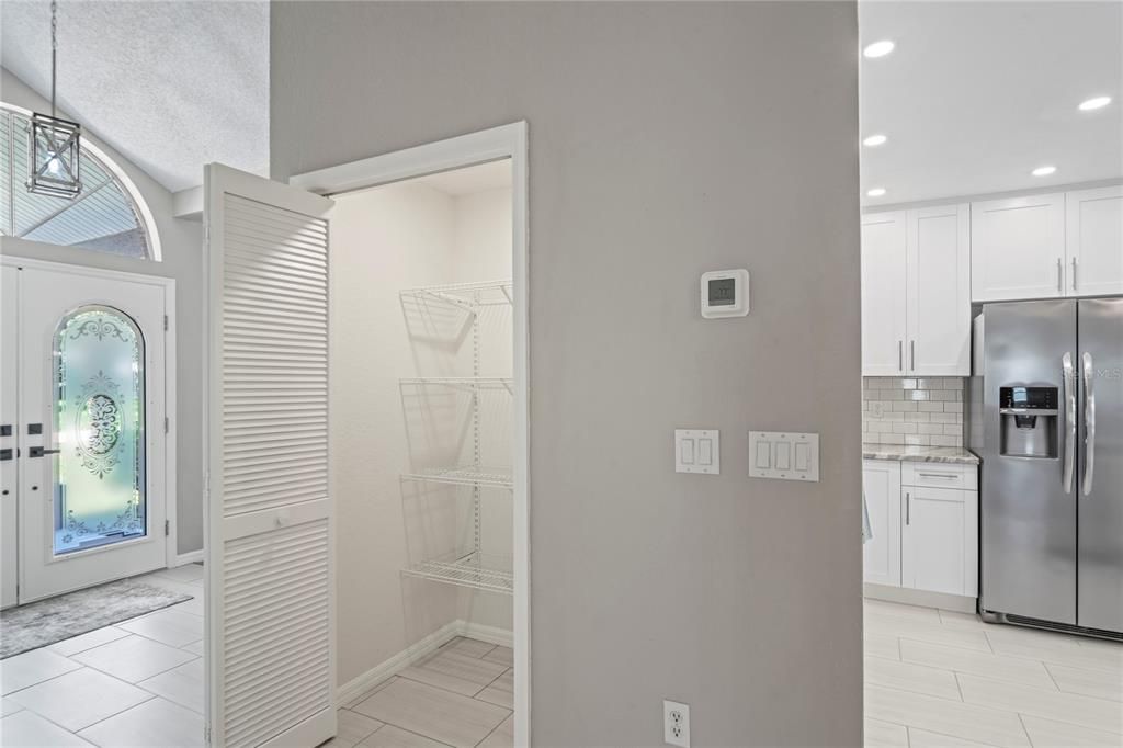 待售: $420,000 (3 贝兹, 2 浴室, 2226 平方英尺)