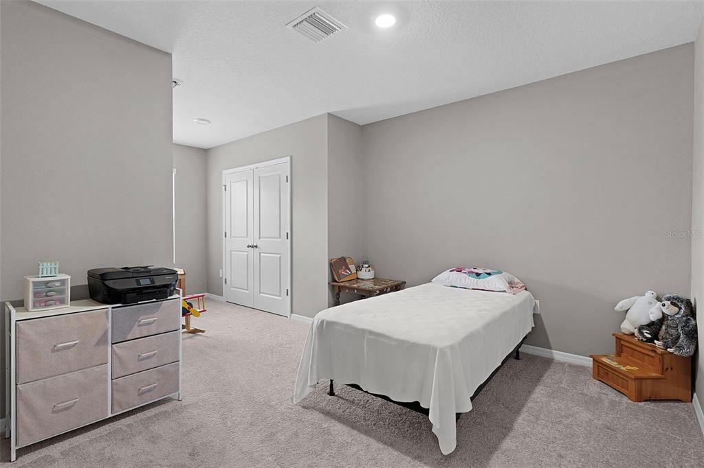 For Sale: $244,900 (3 beds, 2 baths, 1688 Square Feet)