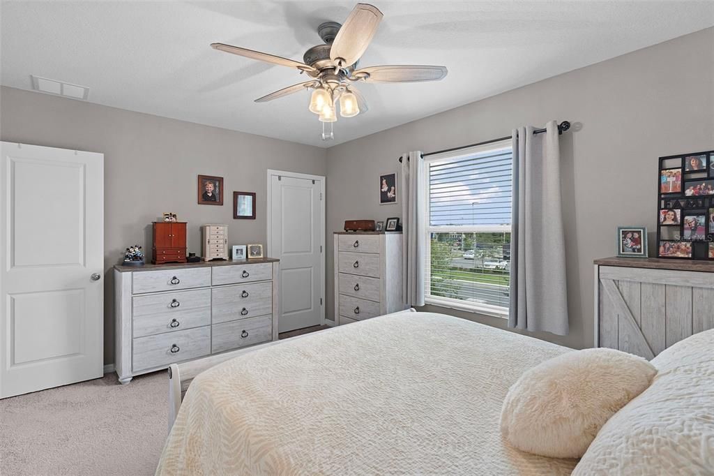 For Sale: $244,900 (3 beds, 2 baths, 1688 Square Feet)