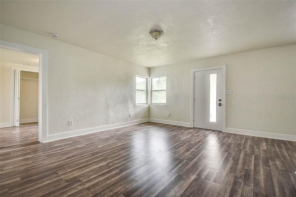 待售: $330,000 (3 贝兹, 2 浴室, 1474 平方英尺)