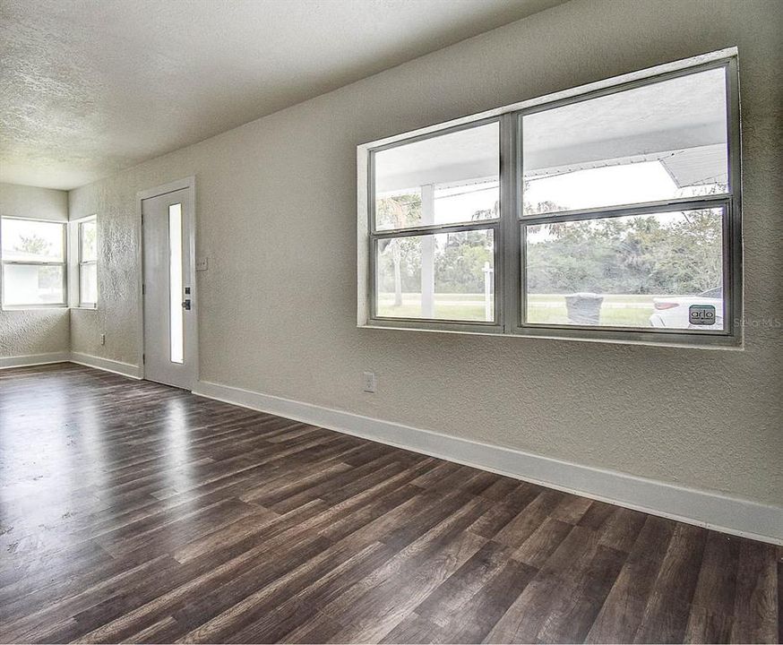 待售: $330,000 (3 贝兹, 2 浴室, 1474 平方英尺)