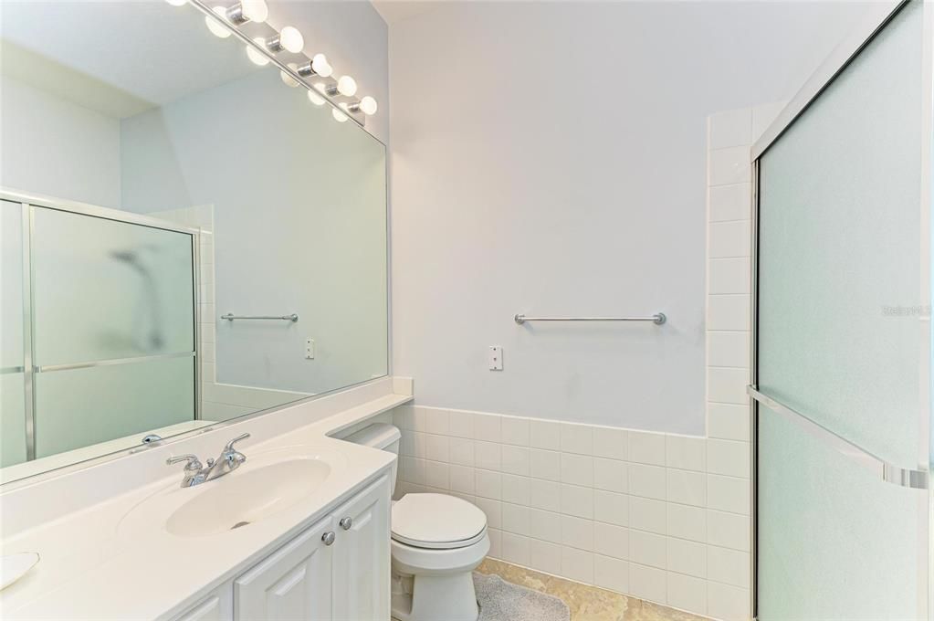 Activo con contrato: $599,900 (3 camas, 3 baños, 2008 Pies cuadrados)