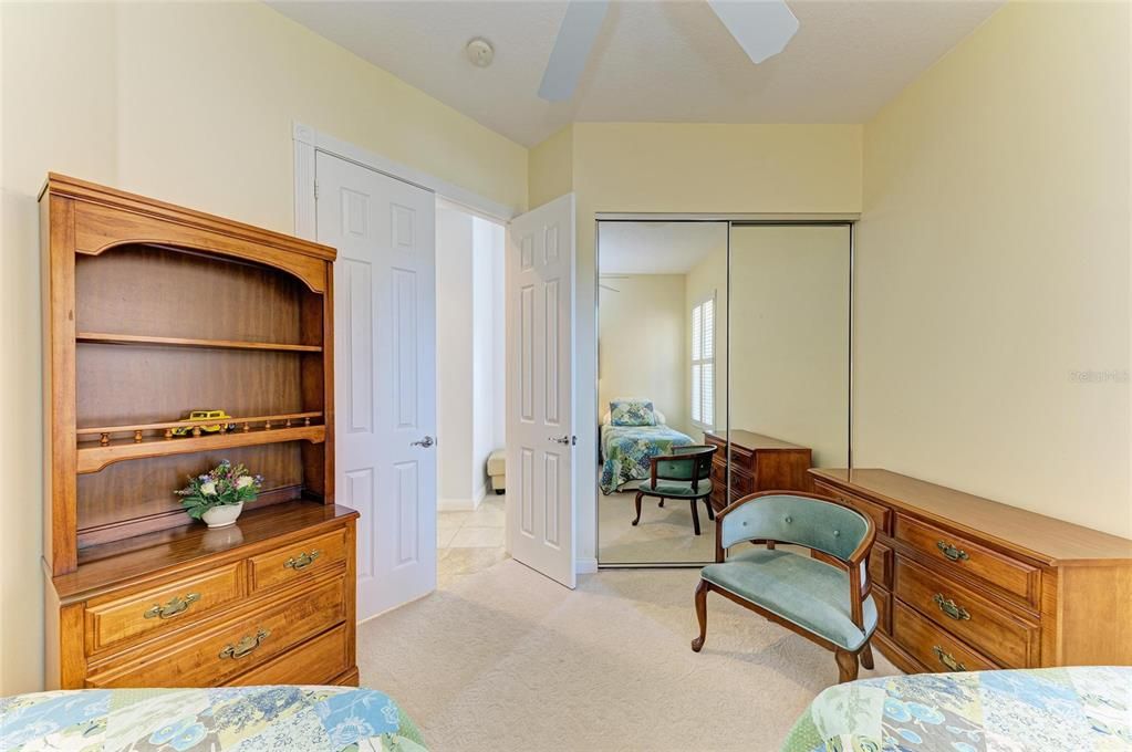 Activo con contrato: $599,900 (3 camas, 3 baños, 2008 Pies cuadrados)