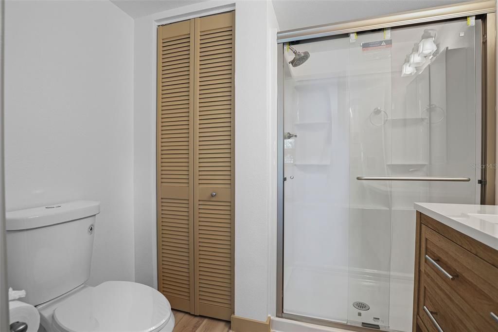 For Sale: $199,000 (2 beds, 2 baths, 1130 Square Feet)