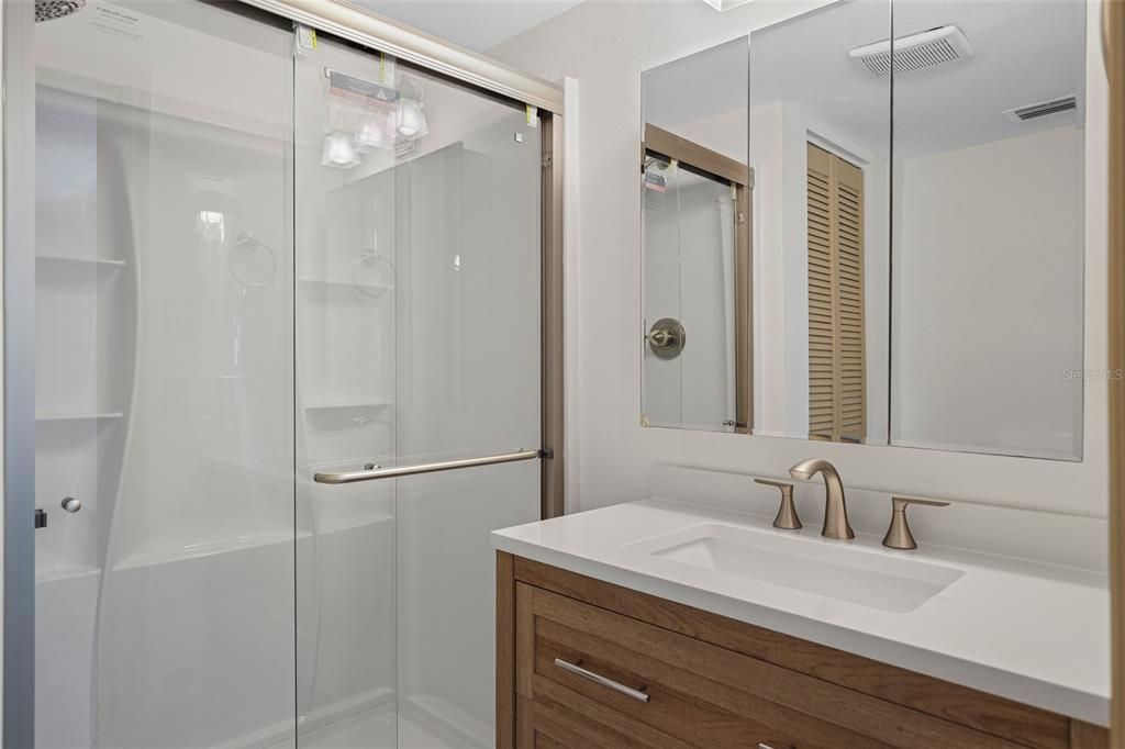 For Sale: $199,000 (2 beds, 2 baths, 1130 Square Feet)