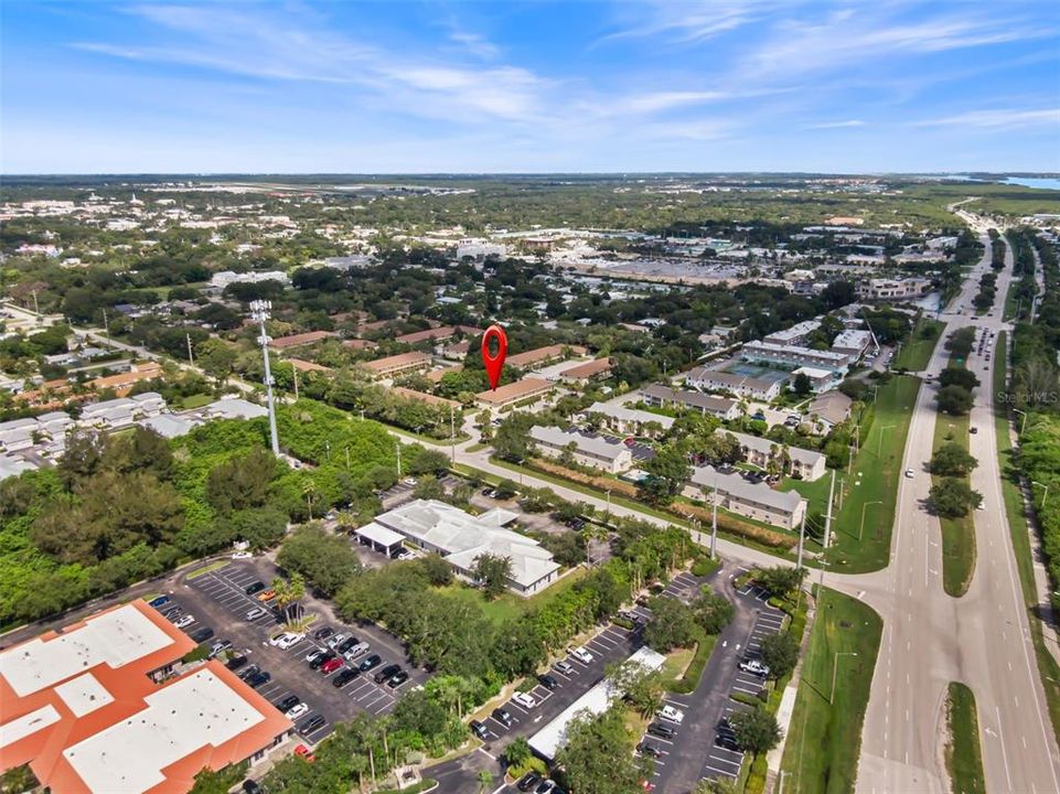 For Sale: $199,000 (2 beds, 2 baths, 1130 Square Feet)