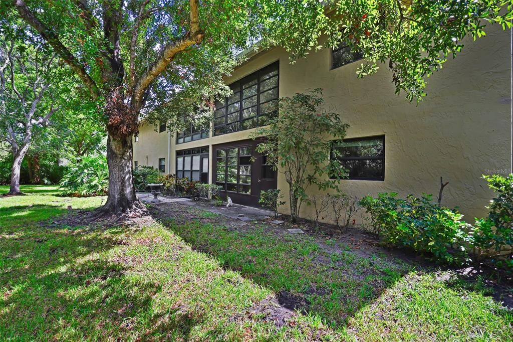 For Sale: $199,000 (2 beds, 2 baths, 1130 Square Feet)