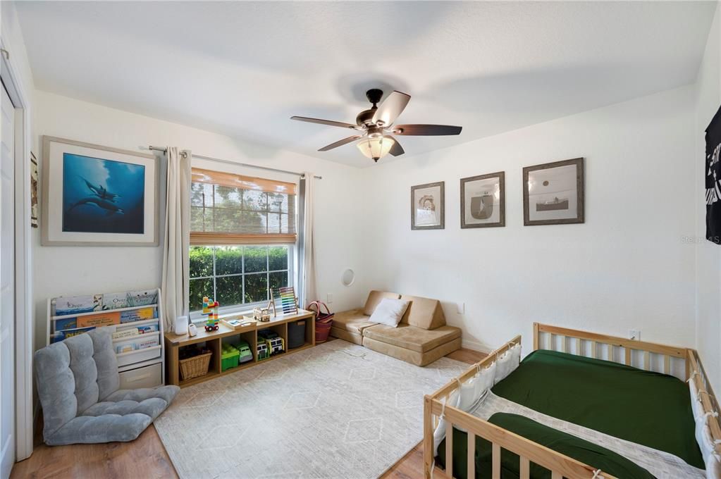 合同活跃: $325,000 (3 贝兹, 2 浴室, 1492 平方英尺)