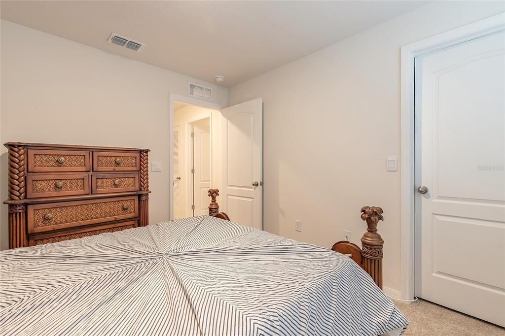 待售: $299,900 (3 贝兹, 2 浴室, 1614 平方英尺)