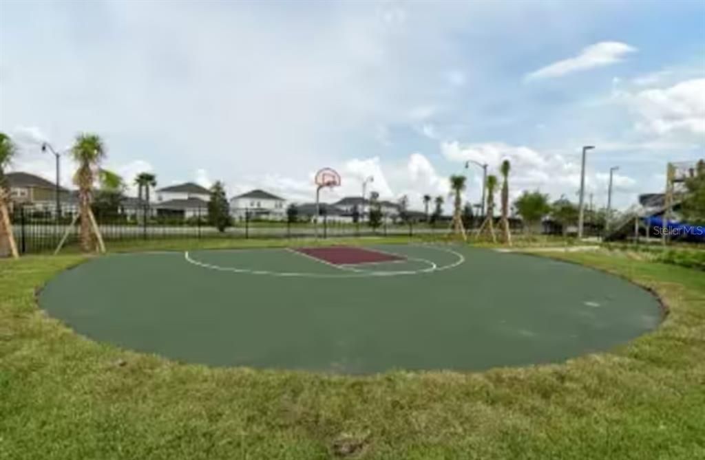 На продажу: $979,900 (8 спален, 5 ванн, 4289 Квадратных фут)