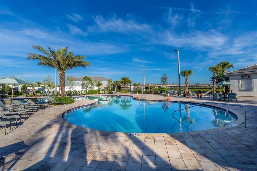 На продажу: $979,900 (8 спален, 5 ванн, 4289 Квадратных фут)