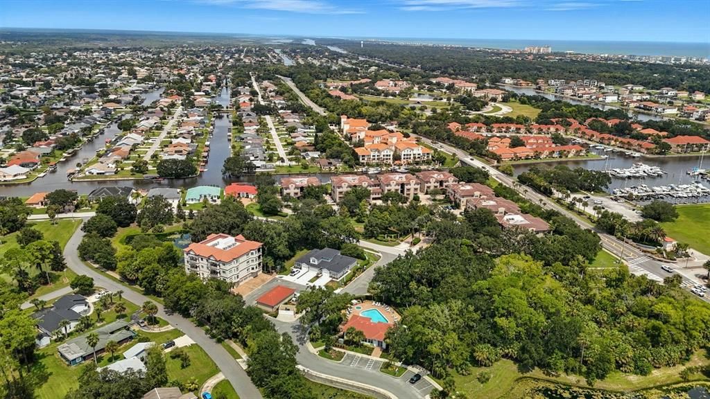 Под контрактом: $550,000 (3 спален, 2 ванн, 2501 Квадратных фут)