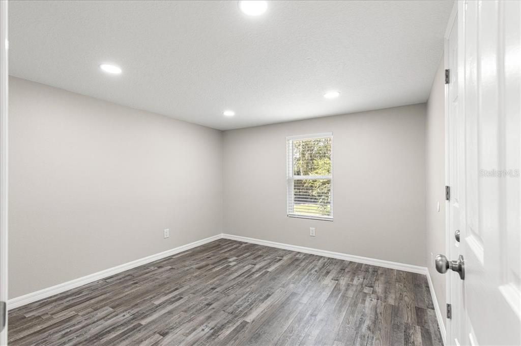 待售: $535,000 (6 贝兹, 4 浴室, 2328 平方英尺)