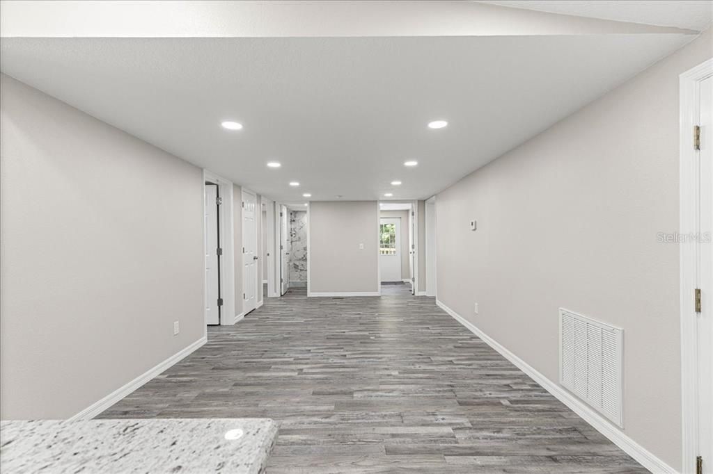 待售: $535,000 (6 贝兹, 4 浴室, 2328 平方英尺)