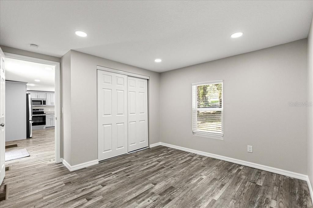 待售: $535,000 (6 贝兹, 4 浴室, 2328 平方英尺)