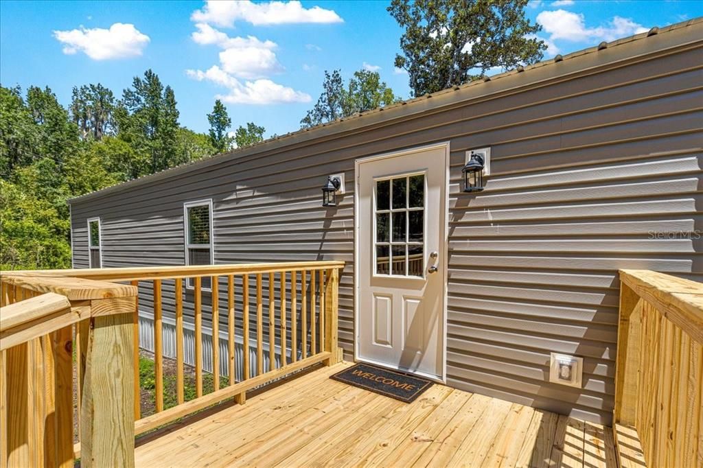 待售: $535,000 (6 贝兹, 4 浴室, 2328 平方英尺)