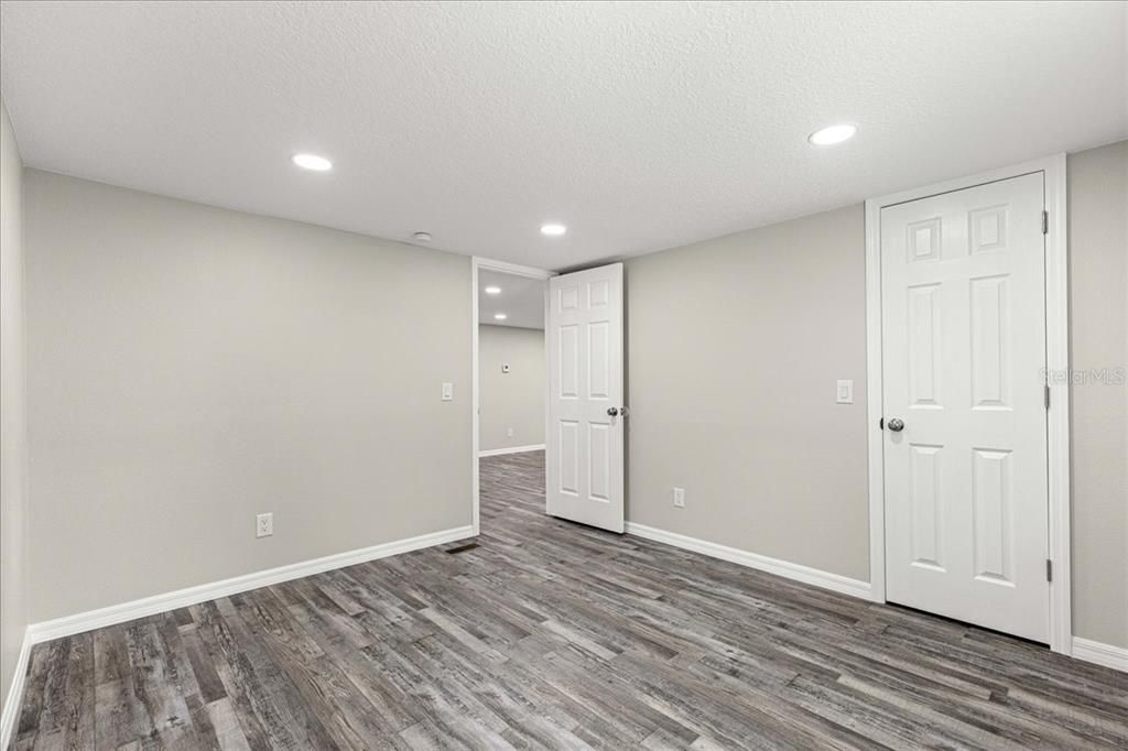 待售: $535,000 (6 贝兹, 4 浴室, 2328 平方英尺)