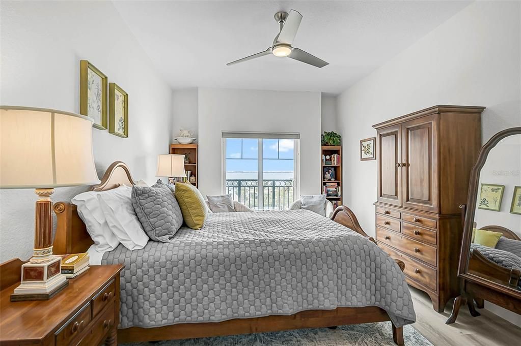 Active With Contract: $609,000 (3 beds, 2 baths, 1447 Square Feet)