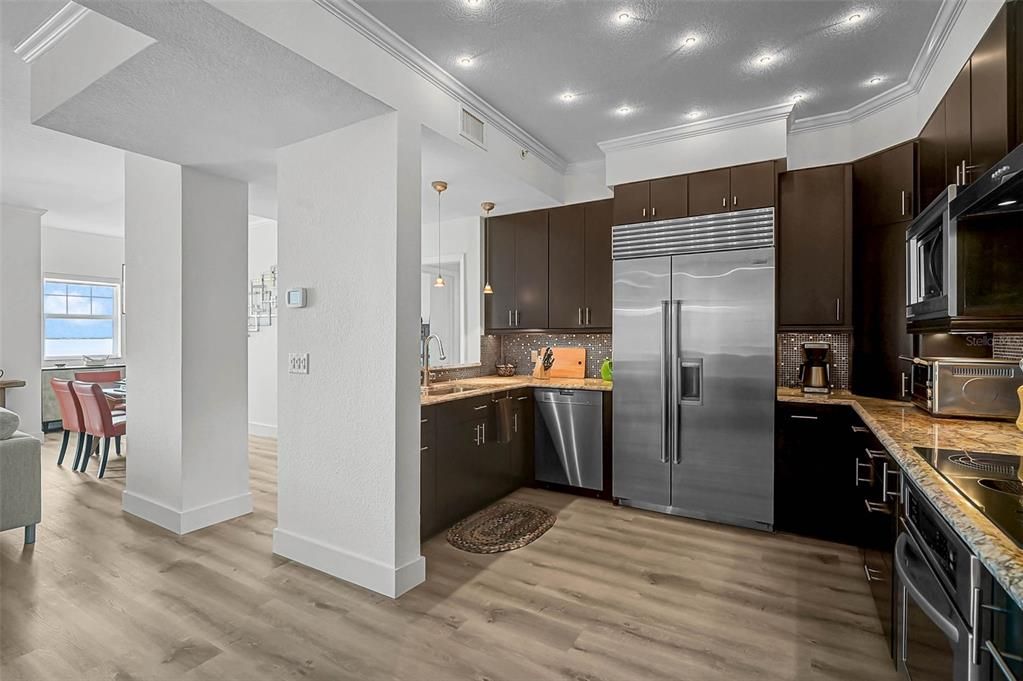 Active With Contract: $609,000 (3 beds, 2 baths, 1447 Square Feet)