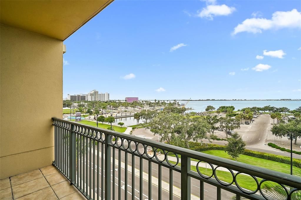 Active With Contract: $609,000 (3 beds, 2 baths, 1447 Square Feet)